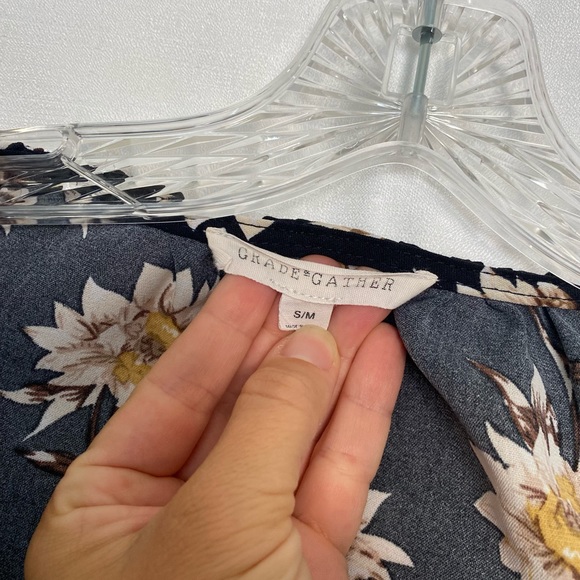 Sunflower print black Cardigan S/M - Picture 3 of 3